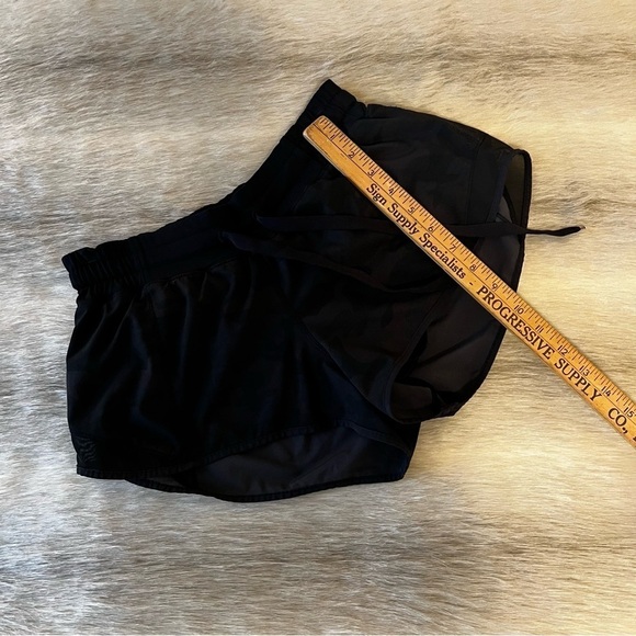 LULULEMON Hotty Hot Short
Savasana Camo Black Drawstring Pocket 4 Mesh Elastic - Picture 8 of 14